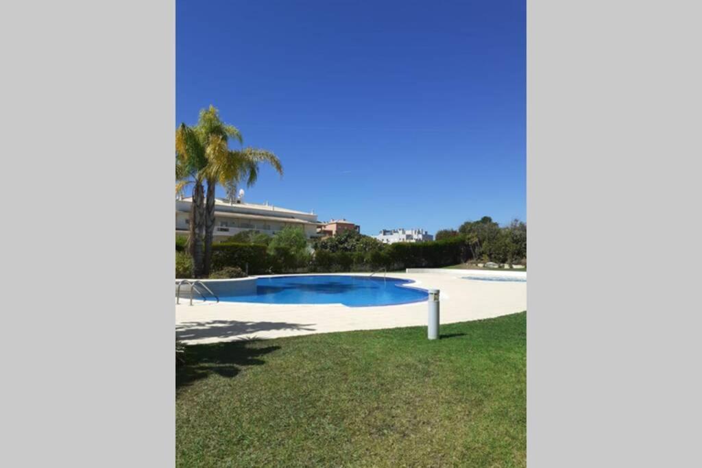 Areias Da Rocha - 500 M From The 3 Castelos Da Rocha Apartment
