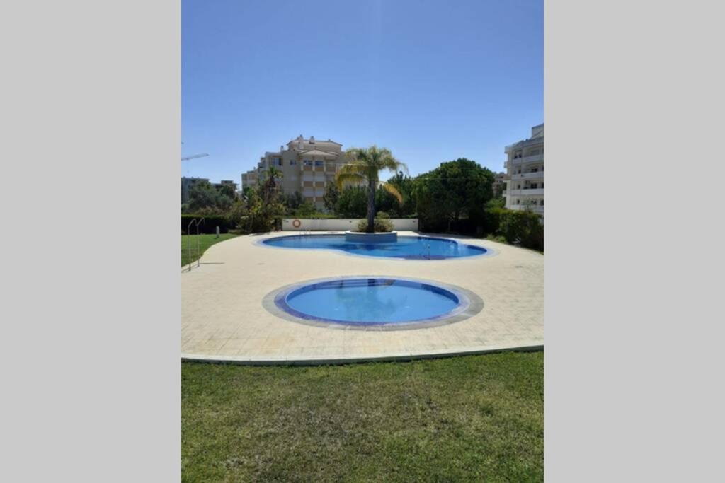 Areias Da Rocha - 500 M From The 3 Castelos Da Rocha Apartment